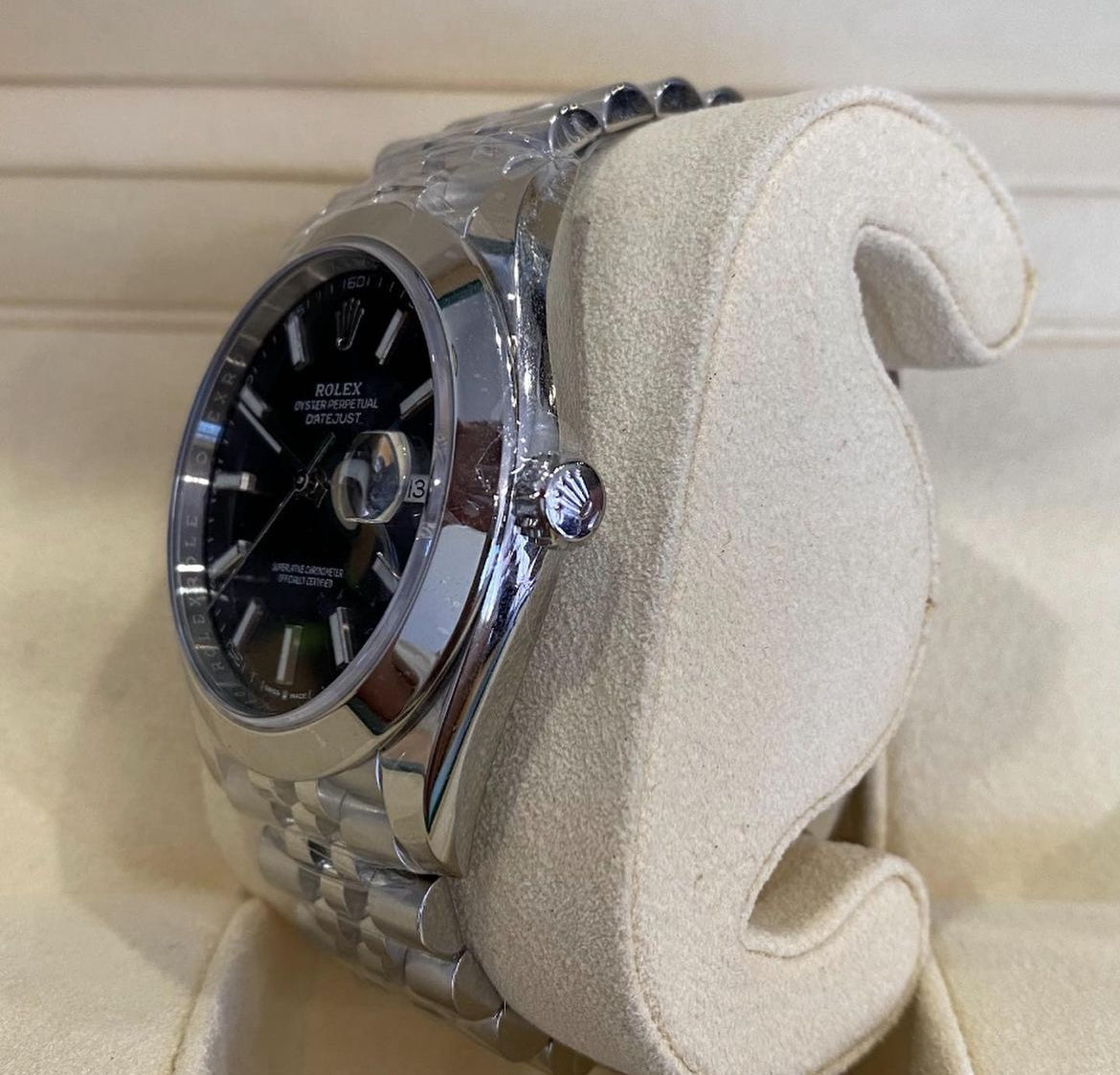 ROLEX DATEJUST JUBILEE BLACK DIAL GHIERA LISCIA