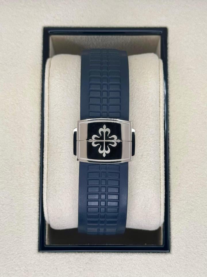PATEK PHILIPPE AQUANAUT BLUE