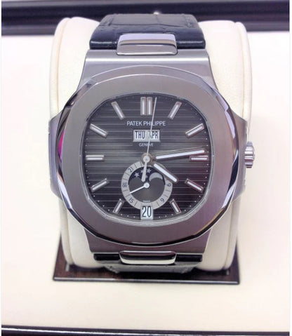 PATEK PHILIPPE NAUTILUS GREY DIAL FLYBACK