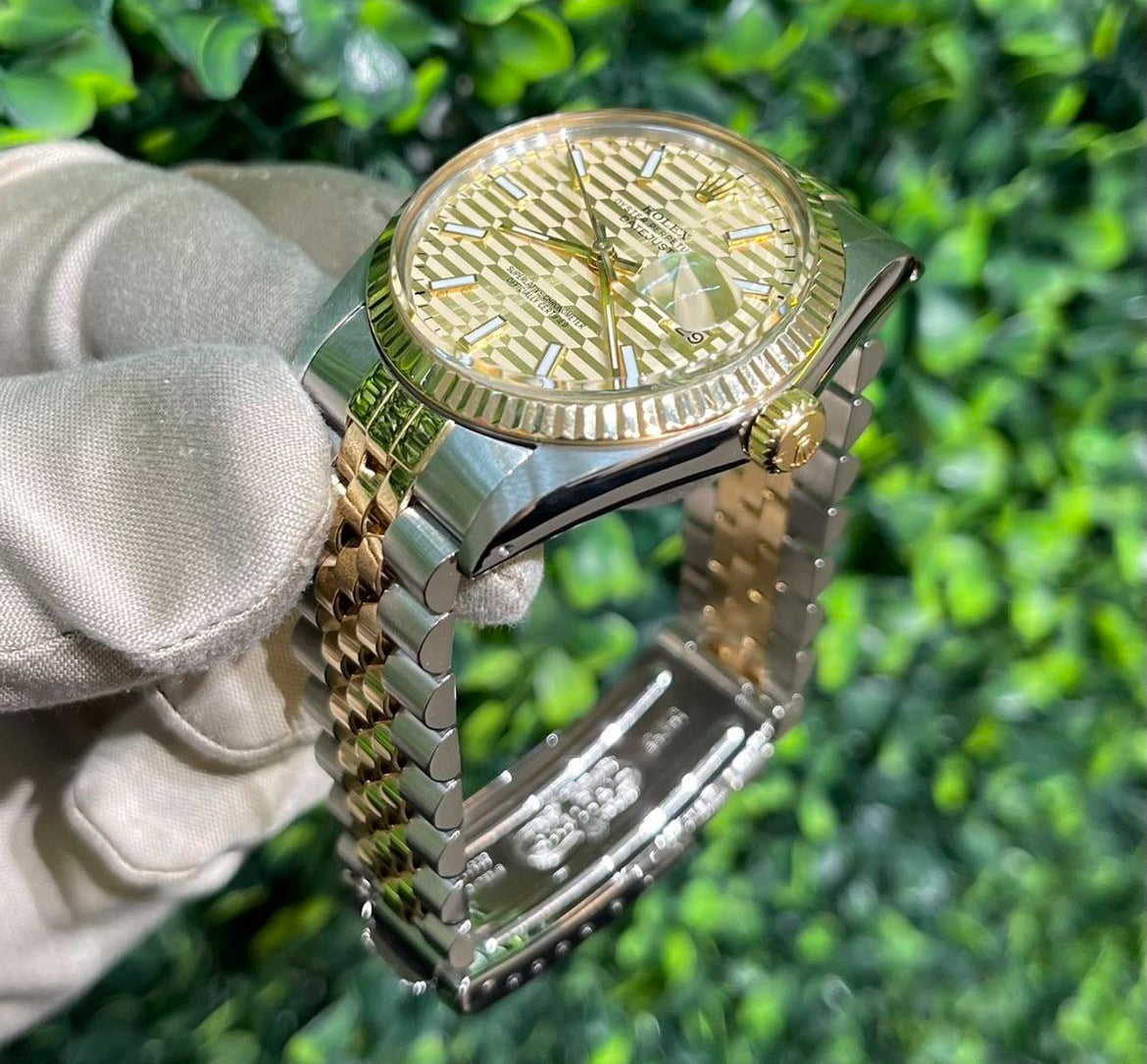 ROLEX DATEJUST JUBILEE GOLD DIAL