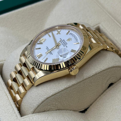 ROLEX DAY-DATE GOLD WHITE DIAL