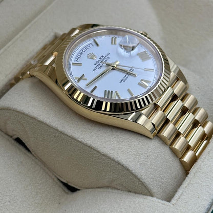 ROLEX DAY-DATE GOLD WHITE DIAL