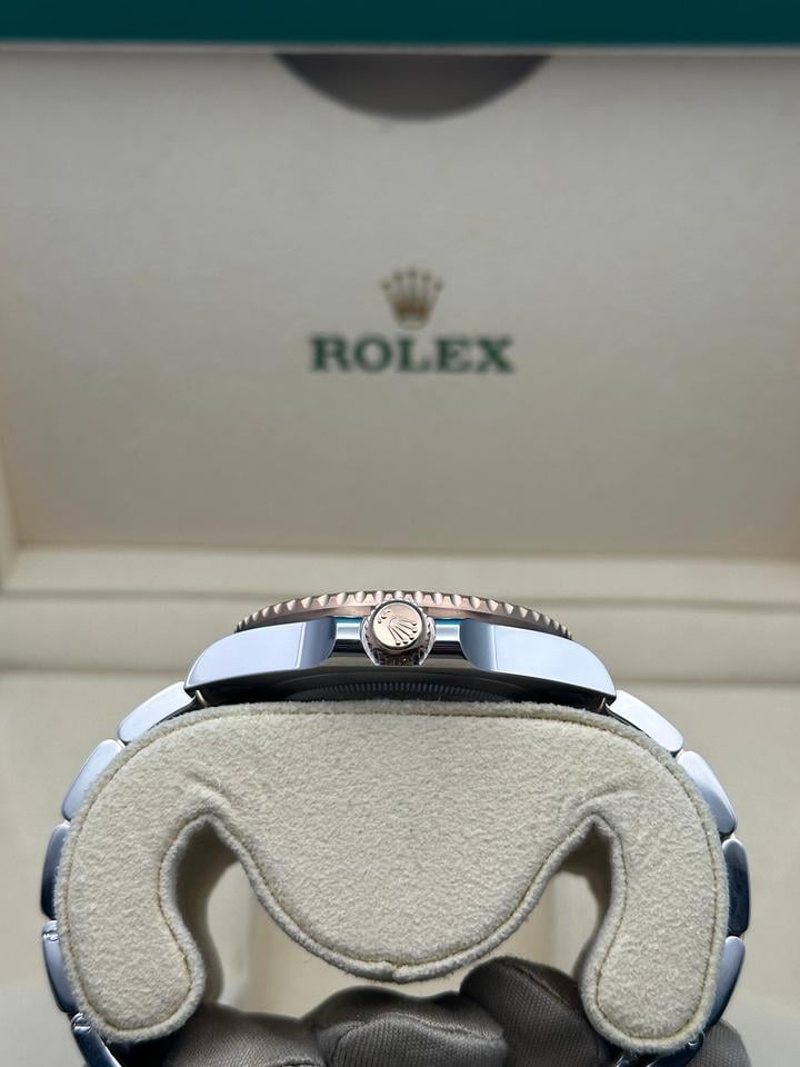 ROLEX GMT MASTER II "ROOT-BEER"