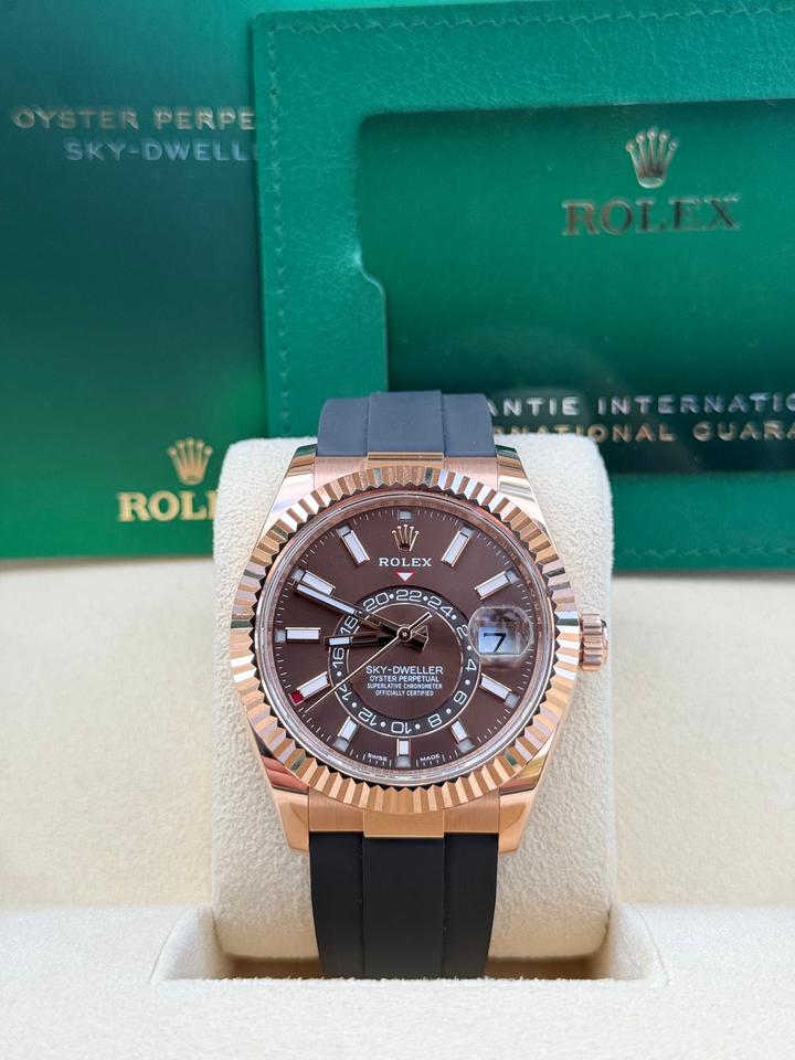 ROLEX SKY-DWELLER OYSTERFLEX CHOCOLATE