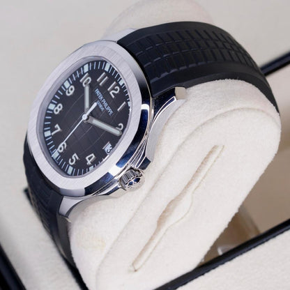 PATEK PHILIPPE AQUANAUT BLACK