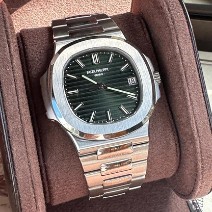 PATEK PHILIPPE NAUTILUS GREEN DIAL