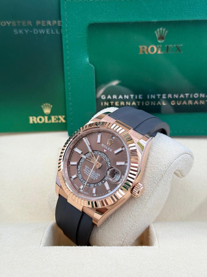 ROLEX SKY-DWELLER OYSTERFLEX CHOCOLATE
