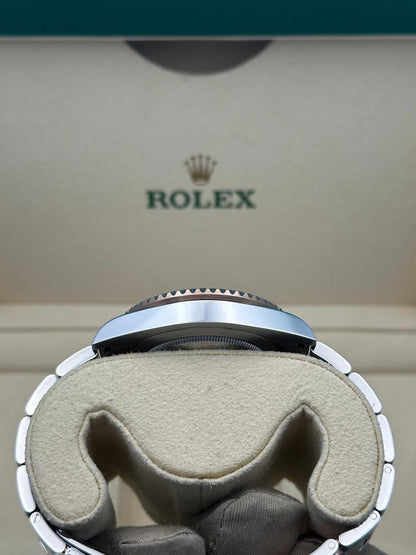 ROLEX GMT MASTER II "ROOT-BEER"