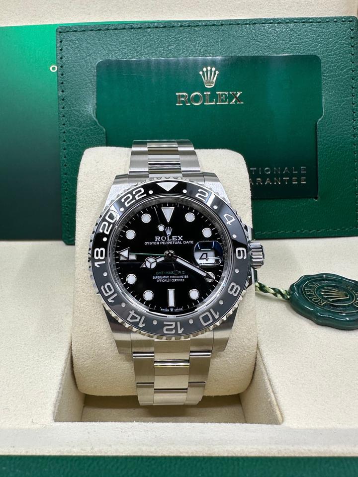 ROLEX GMT-MASTER II OYSTER "BRUCE WAYNE"