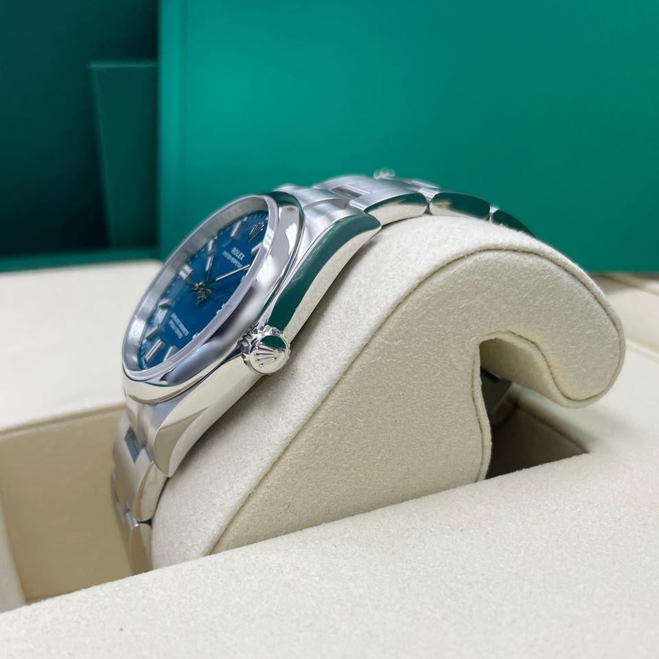 ROLEX OYSTER PERPETUAL BLUE DIAL