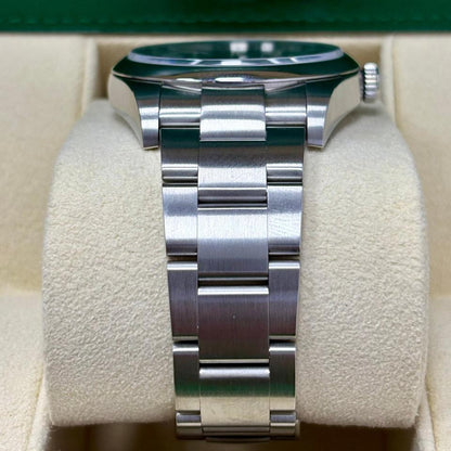 ROLEX OYSTER PERPETUAL BLACK DIAL