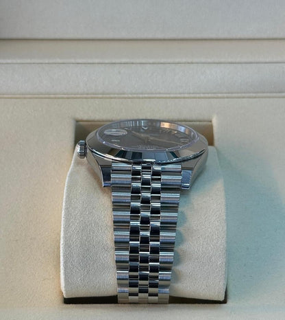 ROLEX DATEJUST JUBILEE BLU NUMERI ROMANI GHIERA LISCIA