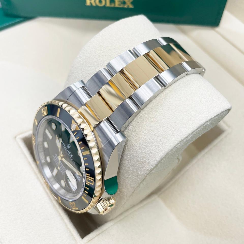 ROLEX SUBMARINER BLACK & GOLD